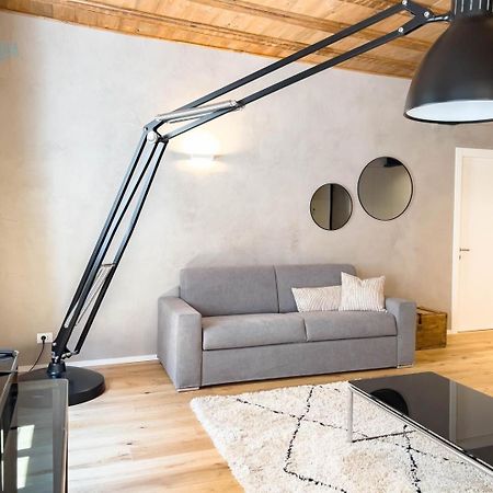 San Nicolo 14 Tirabora Short Rent Apartment ตรีเอสเต ภายนอก รูปภาพ