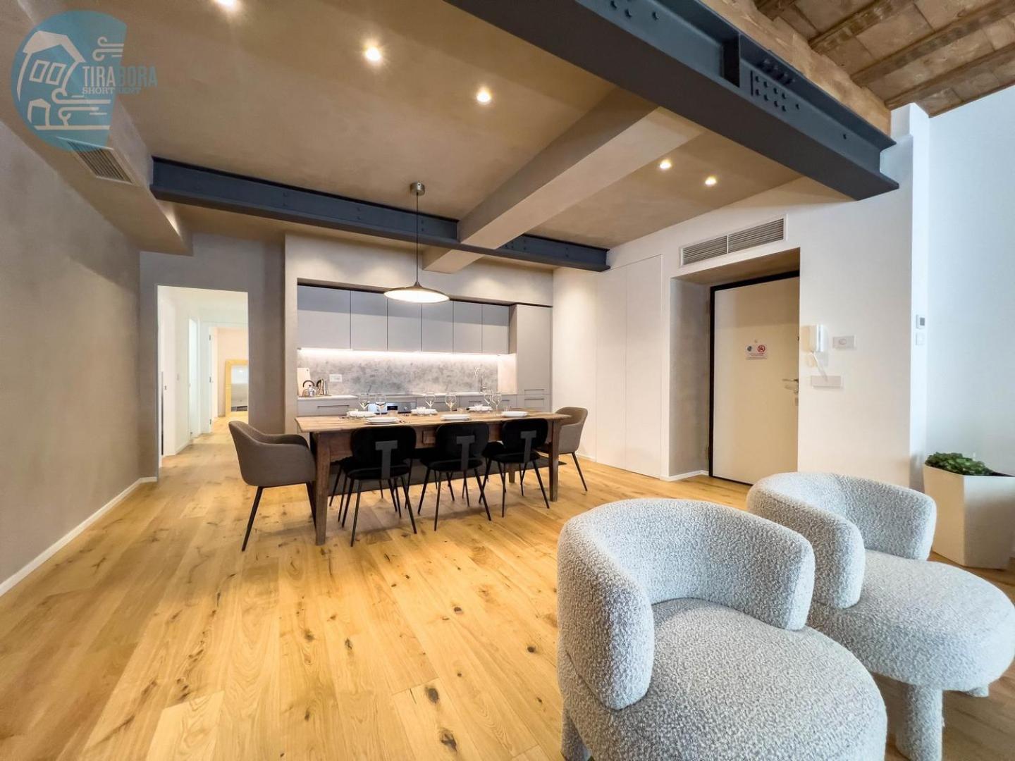 San Nicolo 14 Tirabora Short Rent Apartment ตรีเอสเต ภายนอก รูปภาพ