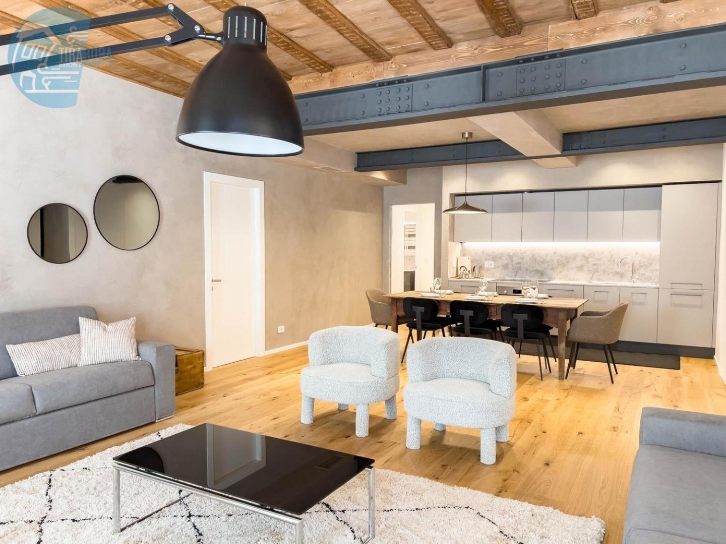 San Nicolo 14 Tirabora Short Rent Apartment ตรีเอสเต ภายนอก รูปภาพ