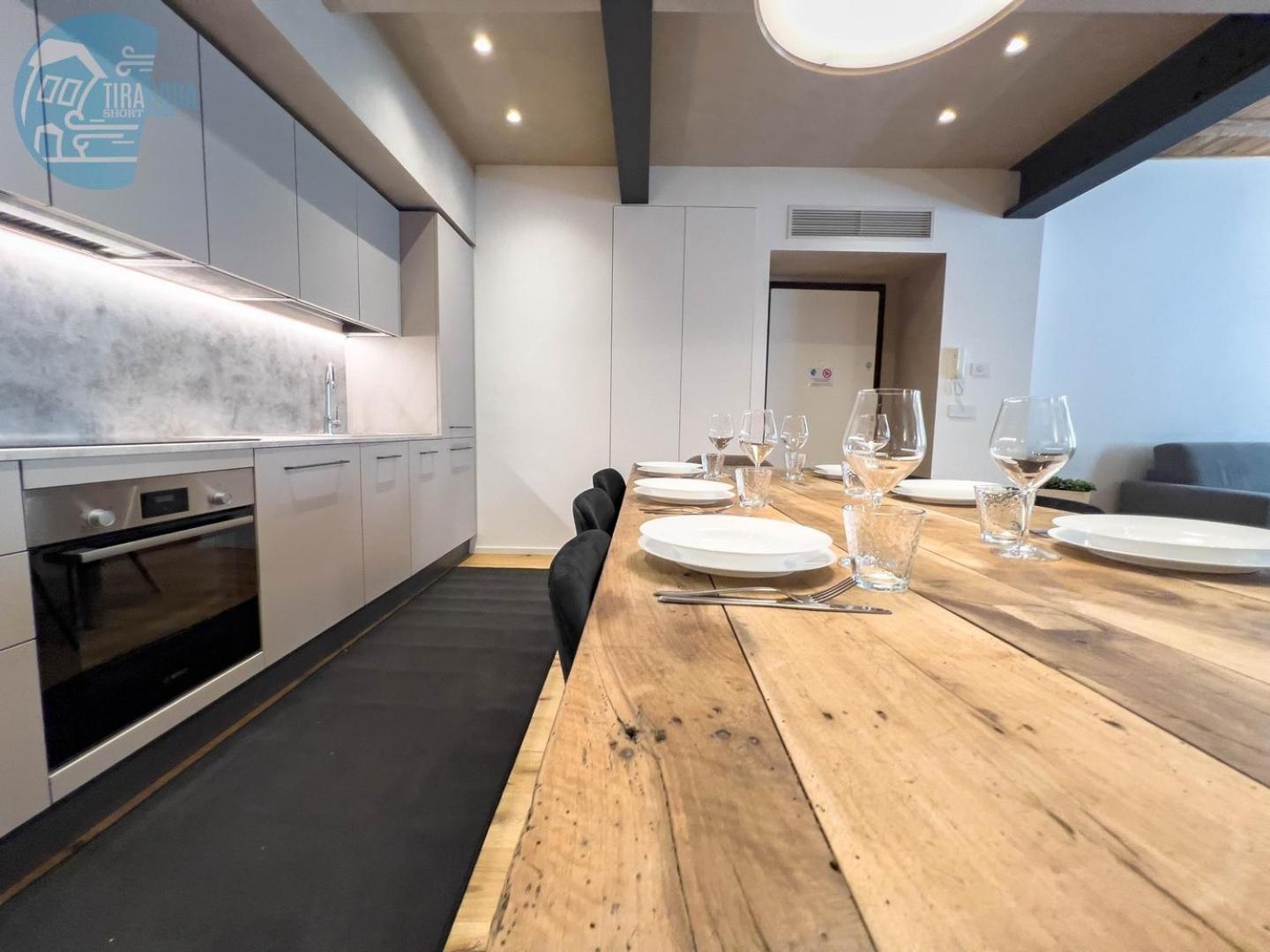San Nicolo 14 Tirabora Short Rent Apartment ตรีเอสเต ภายนอก รูปภาพ